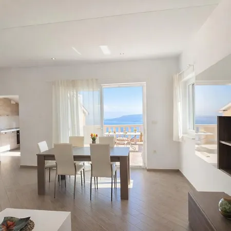 Βίλα Lusia Pool&sauna Opatija By Guide *