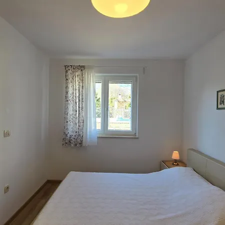 Lusia Pool&sauna Opatija By Guide Brseč