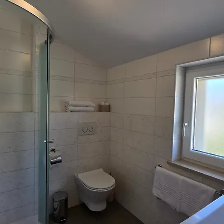 Lusia Pool&sauna Opatija By Guide * Brseč