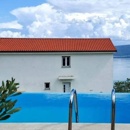 Vila Lusia Pool&sauna Opatija By Guide Brsec