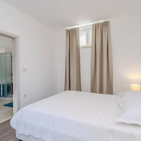 Vila Lusia Pool&sauna Opatija By Guide Brsec