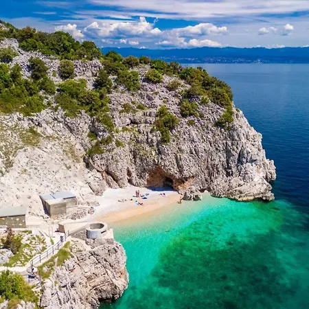 Lusia Pool&sauna Opatija By Guide * Brseč